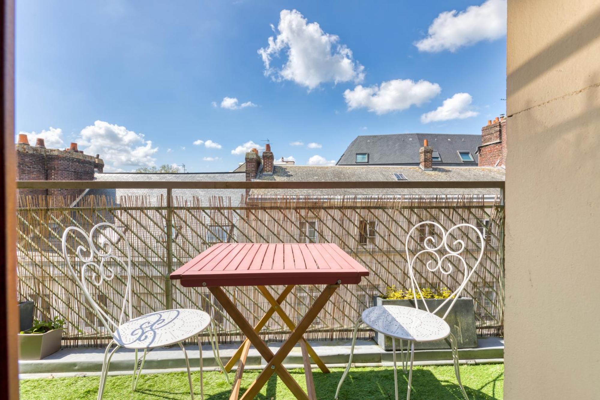 Apartment Juliette : *logement Avec Balcon* *